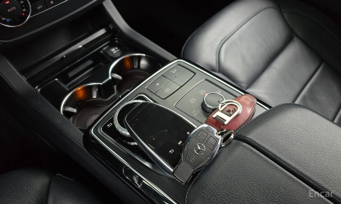 Mercedes-Benz GLE 250, снимка 9 - Автомобили и джипове - 54036813