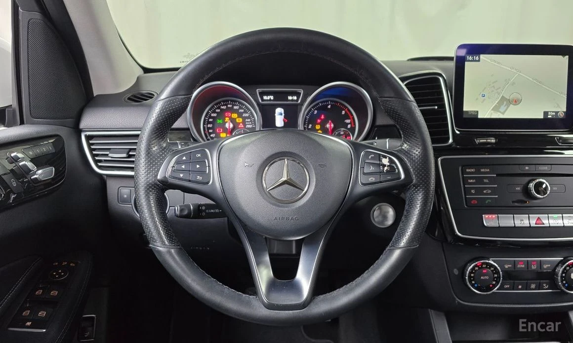 Mercedes-Benz GLE 250, снимка 13 - Автомобили и джипове - 54036813