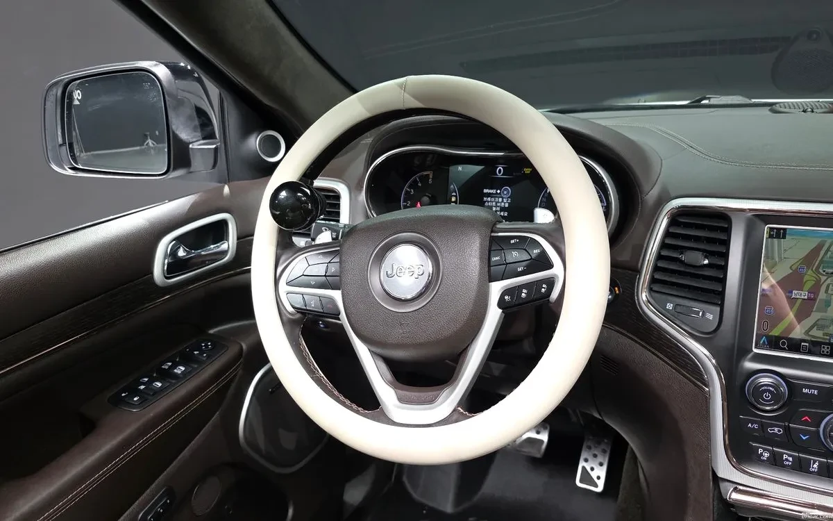 Jeep Grand cherokee SUMMIT| DISTRONIC| ОБДУХ| HARMAN| ПАНО, снимка 8 - Автомобили и джипове - 55204154