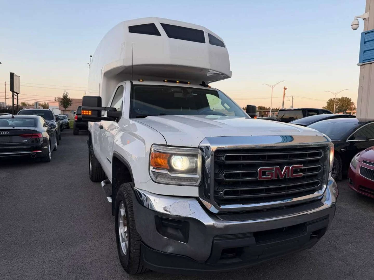 Gmc Sierra, снимка 2 - Автомобили и джипове - 56020172