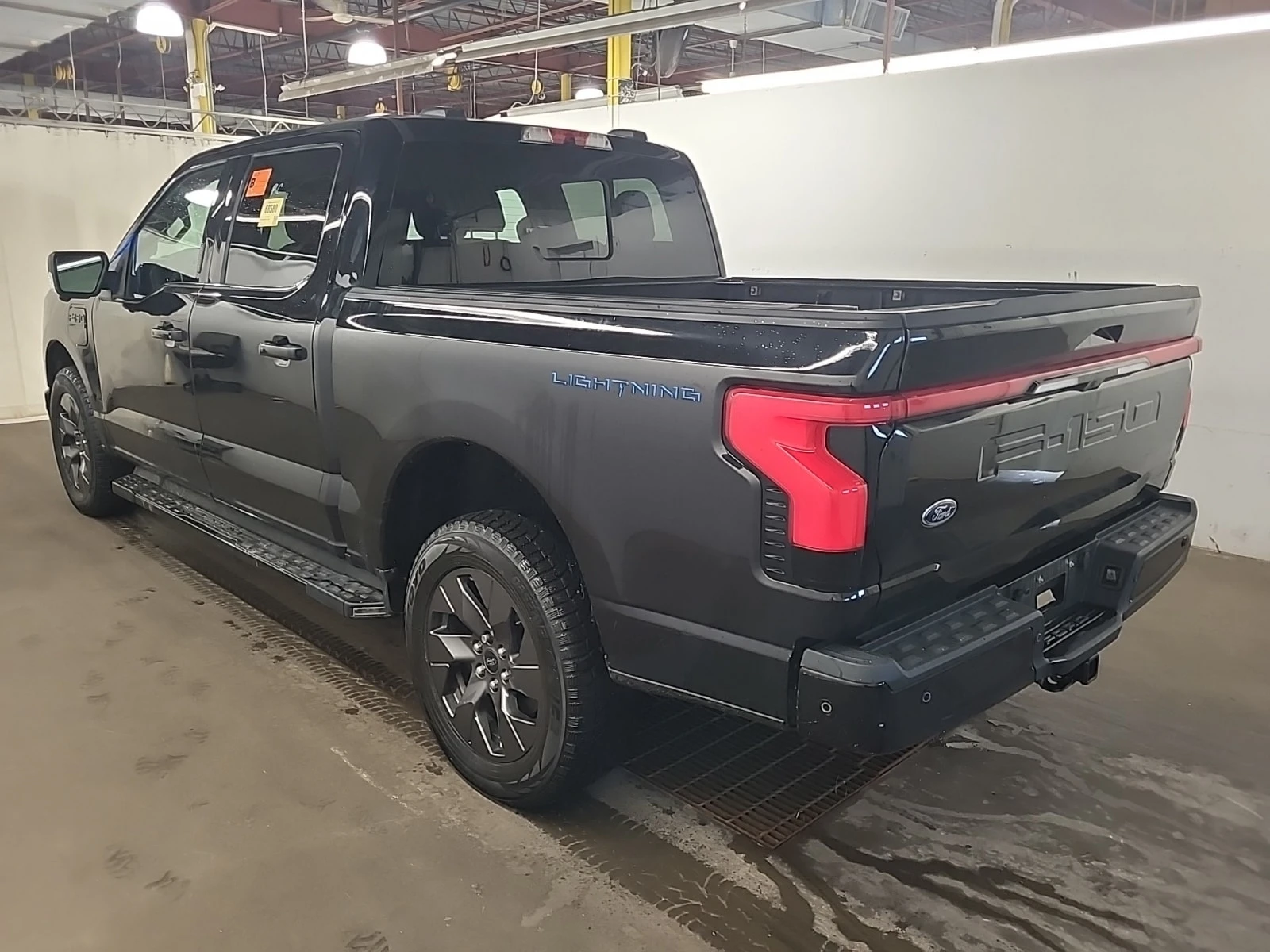 Ford F150 * LARIAT CREW CAB SHORT BED * CARFAX * ОПЦИЯ ЗА ФИ, снимка 4 - Автомобили и джипове - 56070527