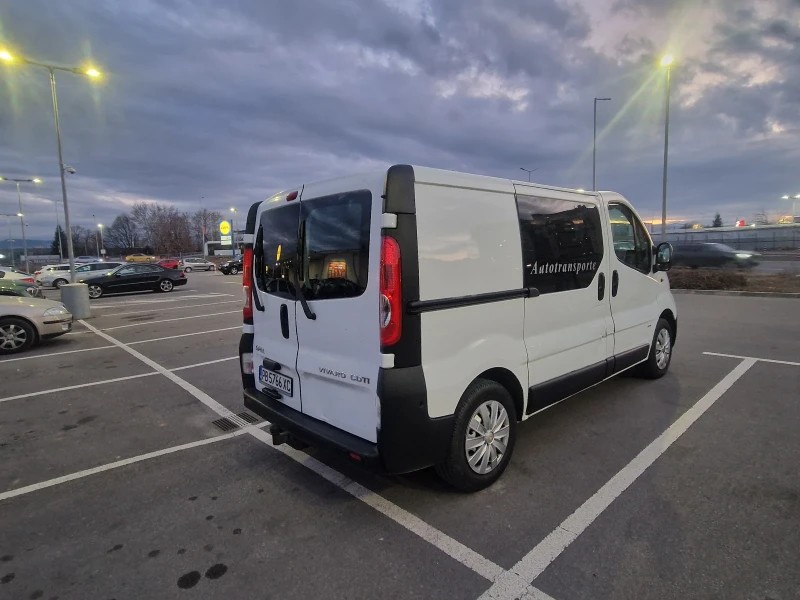 Opel Vivaro, снимка 3 - Бусове и автобуси - 49108182