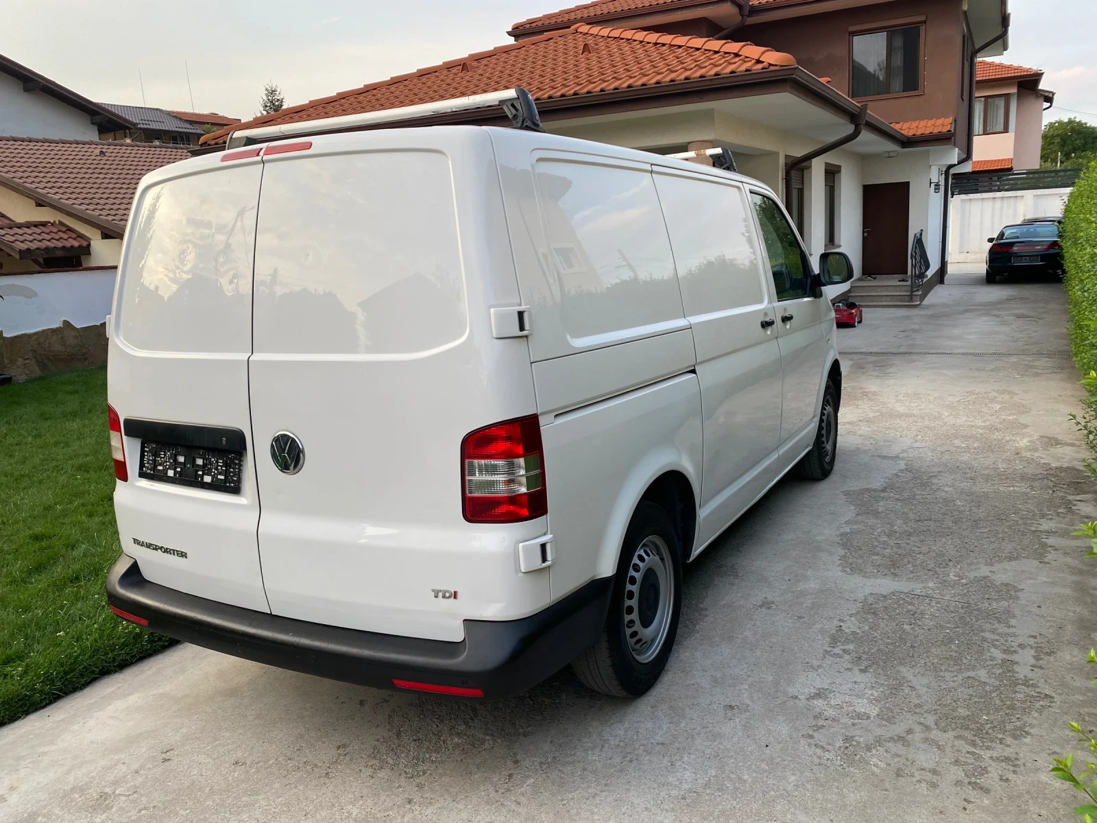 VW Transporter 2.0TDI ITALIA - изображение 4