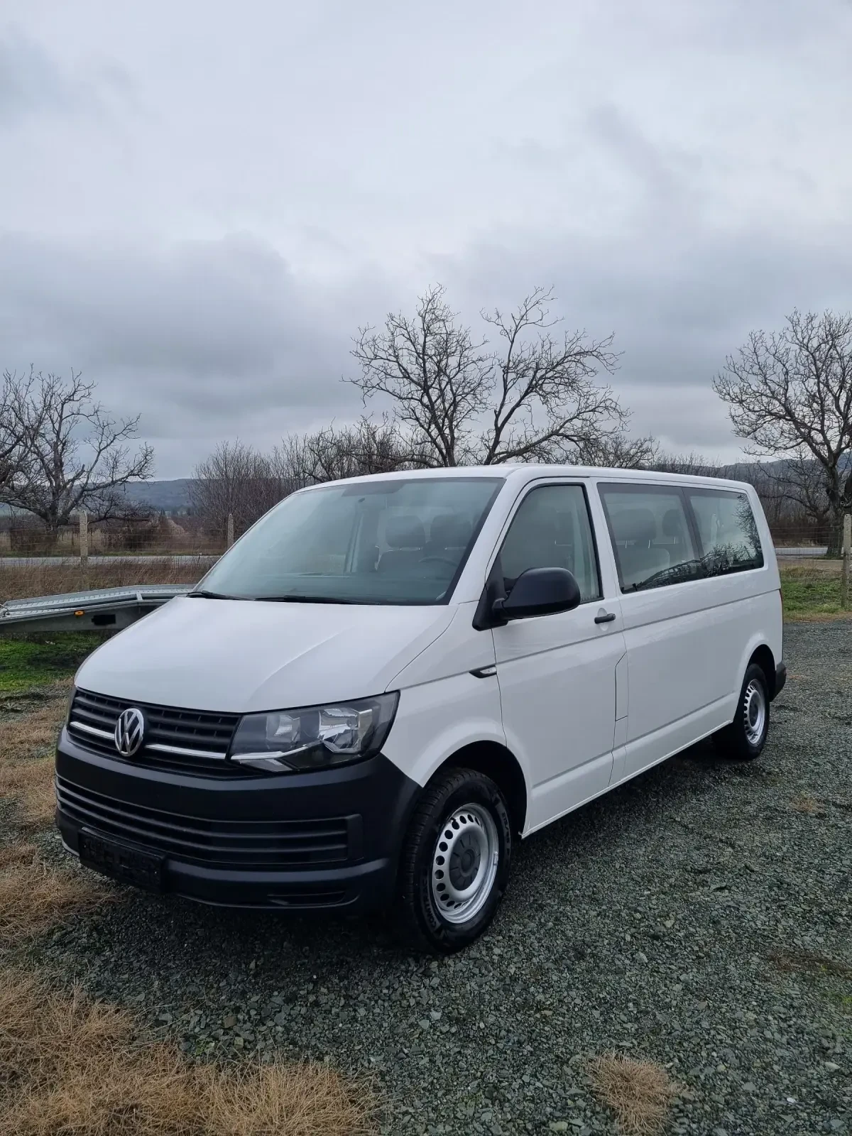 VW Transporter 2.0tdi 8+ 1 местен дълга база. - изображение 2