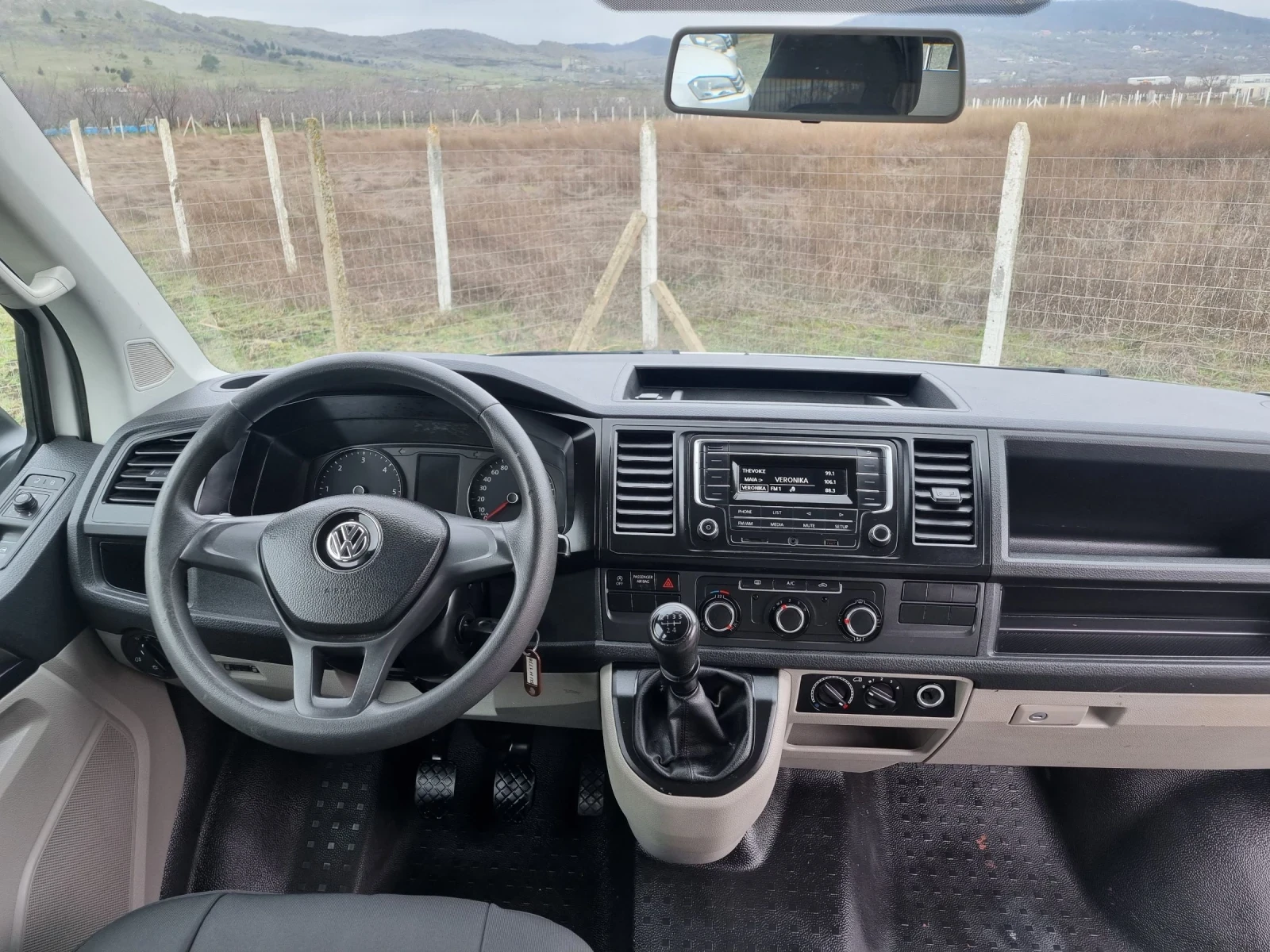 VW Transporter 2.0tdi 8+ 1 местен дълга база. - изображение 9