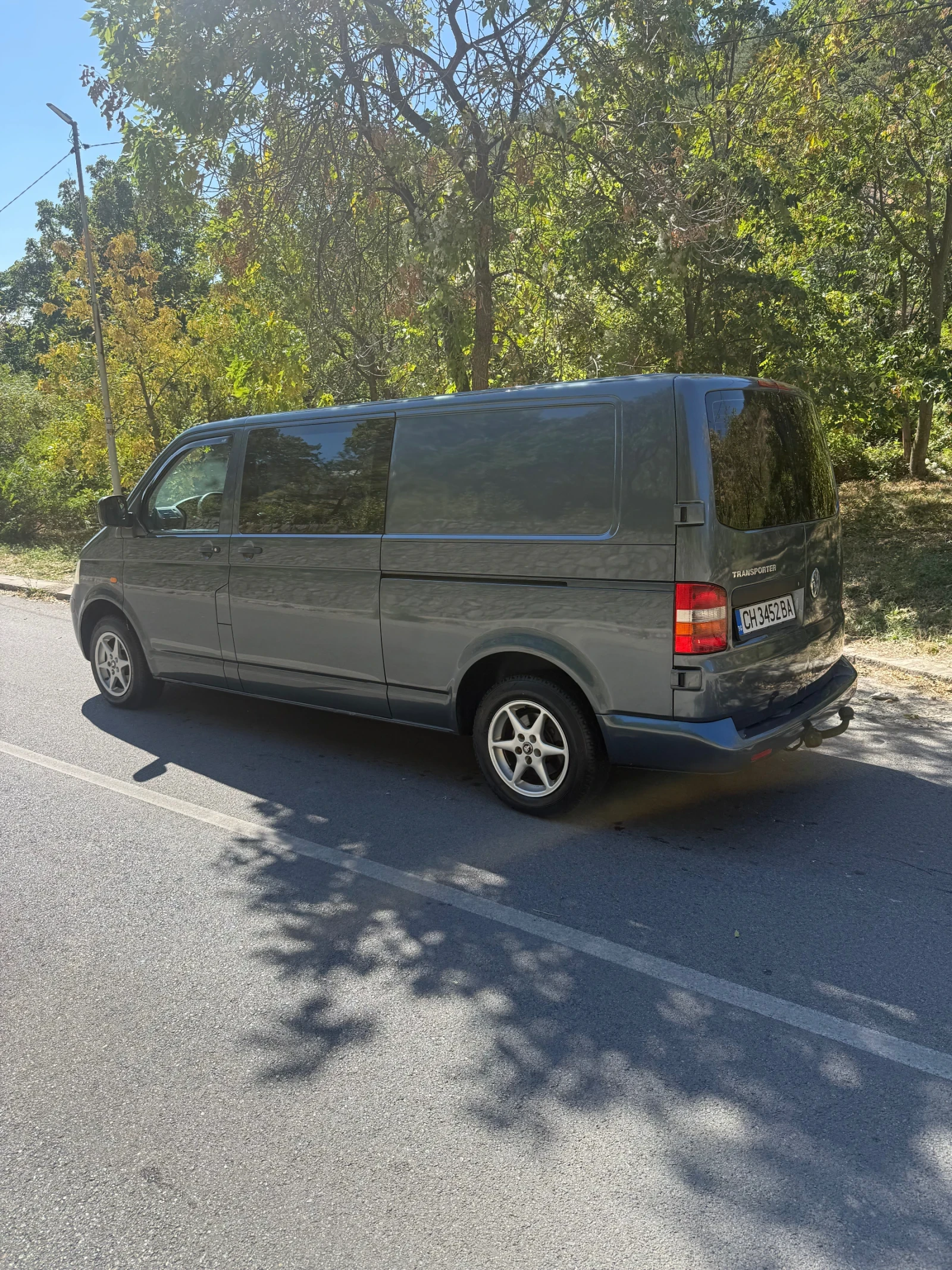 VW Transporter 2.5TDI, снимка 3 - Бусове и автобуси - 56458176