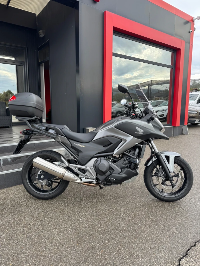 Honda Nc 750XD-DCT-AUTOMATIC-КАТО НОВ-5900км.-12.2017, снимка 2 - Мотоциклети и мототехника - 51755861