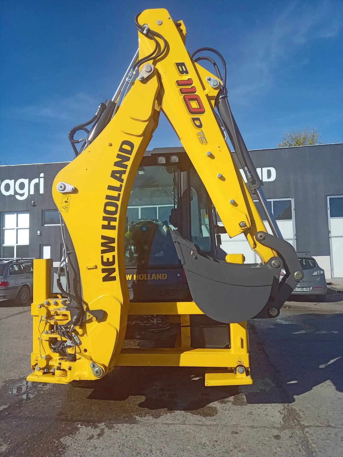 Багер New Holland B 110D TC - изображение 4