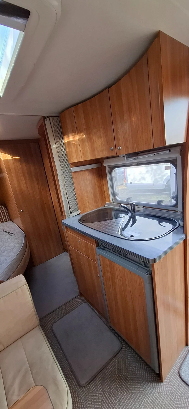 Каравана Burstner Flipper 430TS, снимка 10 - Каравани и кемпери - 52555161