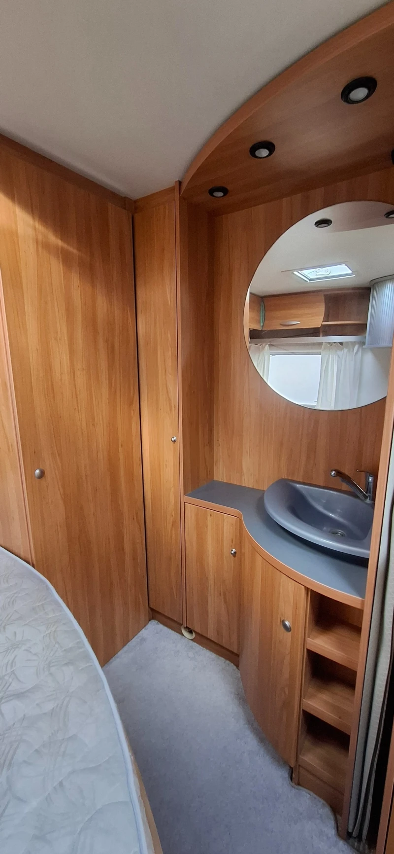 Каравана Burstner Flipper 430TS, снимка 11 - Каравани и кемпери - 52555161