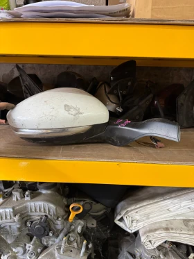 Peogeot 208 2017г дясно огледало, снимка 2