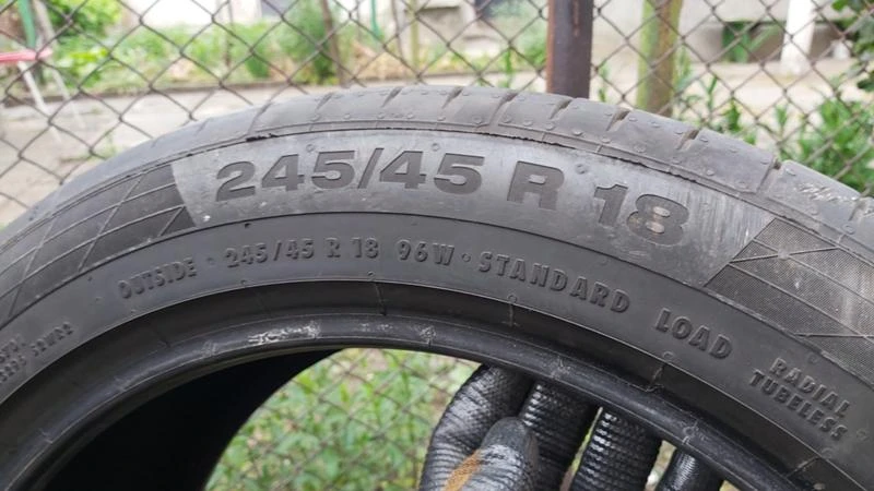 Гуми Летни 245/45R18, снимка 7 - Гуми и джанти - 29261368