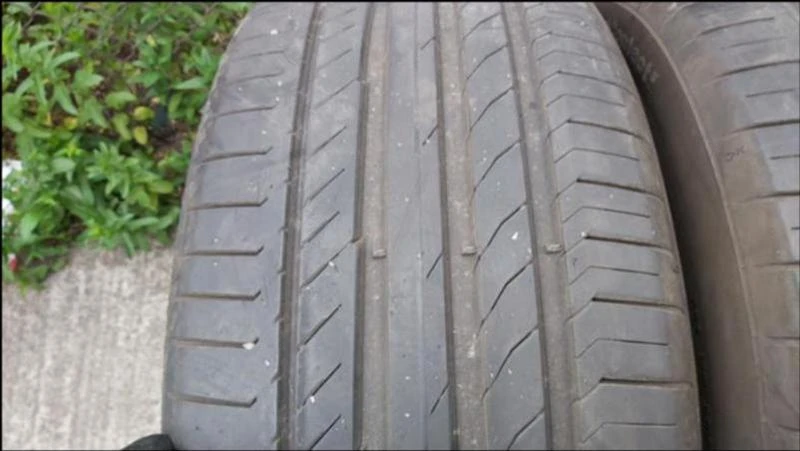 Гуми Летни 245/45R18, снимка 3 - Гуми и джанти - 29261368