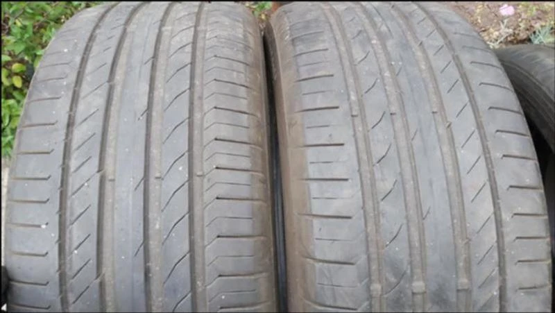 Гуми Летни 245/45R18, снимка 1 - Гуми и джанти - 29261368