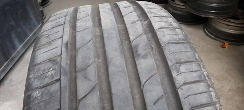 Гуми Летни 245/35R20, снимка 1 - Гуми и джанти - 32571801