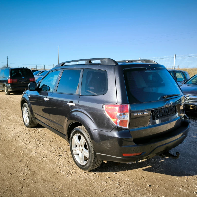 Subaru Forester 2.0I 4X4, снимка 5 - Автомобили и джипове - 43574366