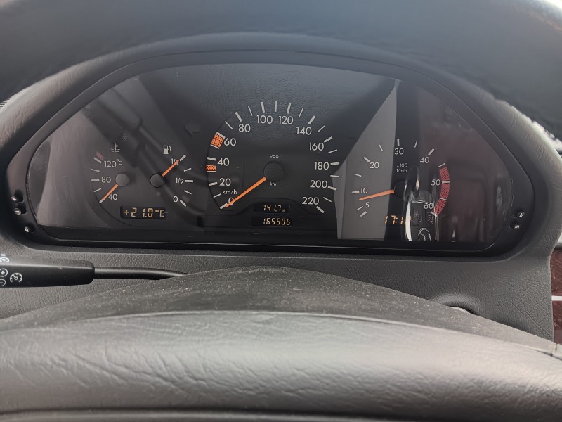 Mercedes-Benz C 220, снимка 14 - Автомобили и джипове - 45964594