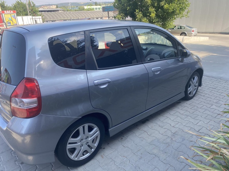 Honda Jazz, снимка 4 - Автомобили и джипове - 46718301