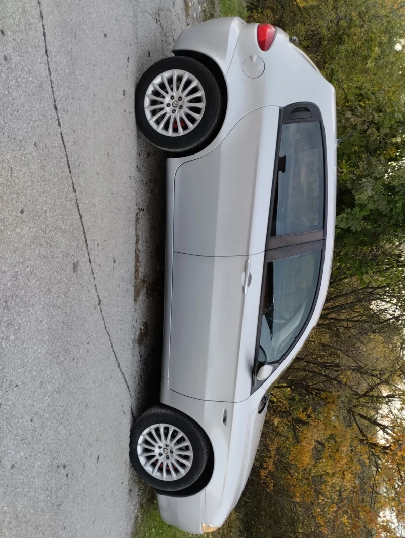 Alfa Romeo 147 1.6.бензин.фейс, снимка 13 - Автомобили и джипове - 47932318