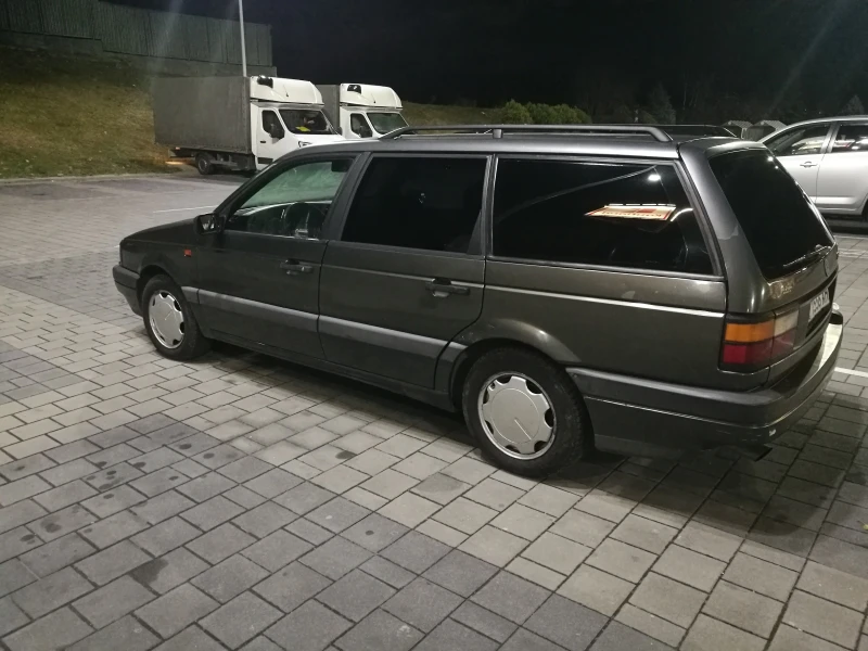 VW Passat, снимка 2 - Автомобили и джипове - 48459465