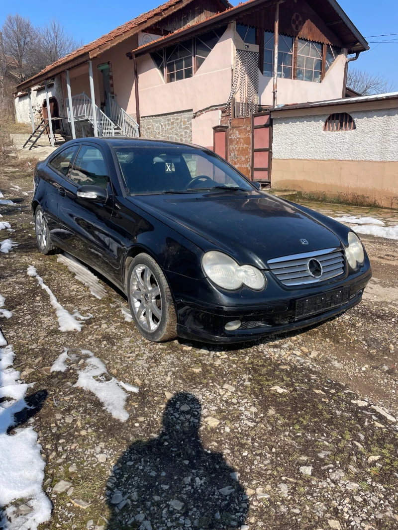 Mercedes-Benz C 200, снимка 3 - Автомобили и джипове - 49230357