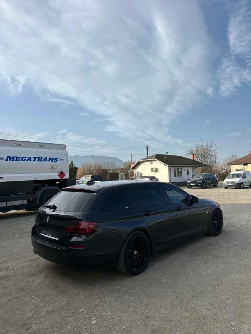 BMW 520, снимка 5 - Автомобили и джипове - 49513018