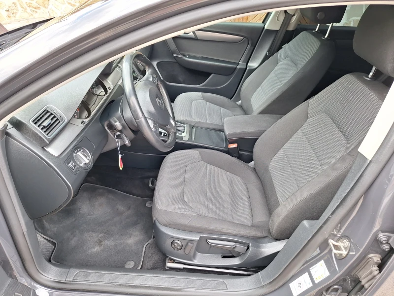 VW Passat 2.0TDI, снимка 8 - Автомобили и джипове - 52411816