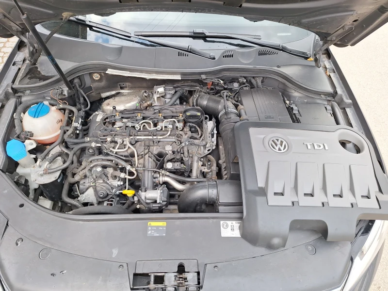 VW Passat 2.0TDI, снимка 14 - Автомобили и джипове - 52411816
