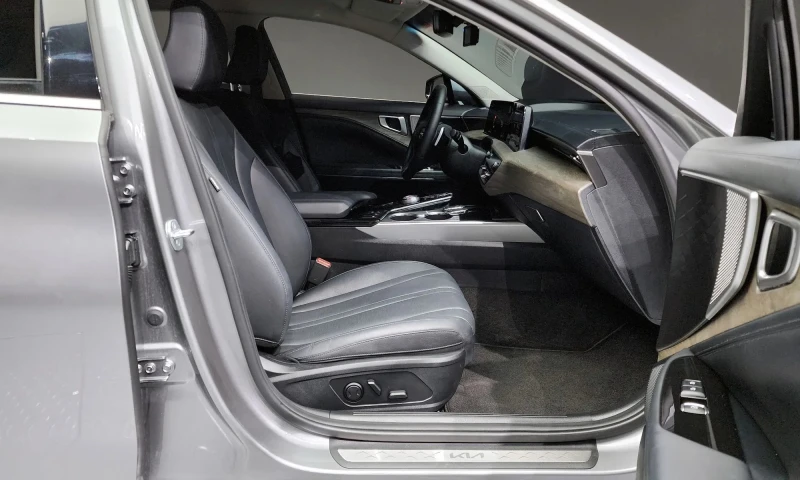 Kia K8 Hybrid Noblesse Light, снимка 11 - Автомобили и джипове - 51519016