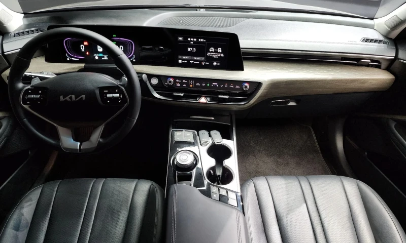 Kia K8 Hybrid Noblesse Light, снимка 7 - Автомобили и джипове - 51519016