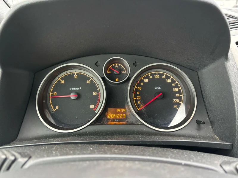 Opel Zafira / 1.9D / 120 HP / 6+ 1 /, снимка 13 - Автомобили и джипове - 52735506