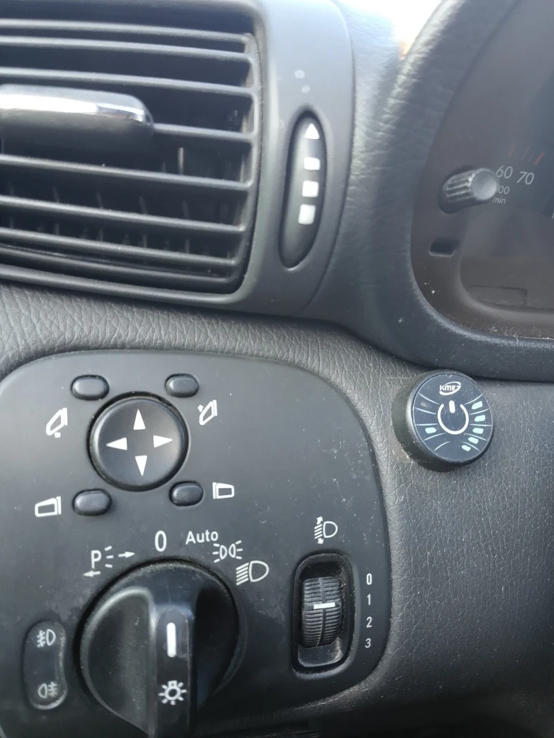 Mercedes-Benz C 200 KOMPRESOR, снимка 16 - Автомобили и джипове - 52947672