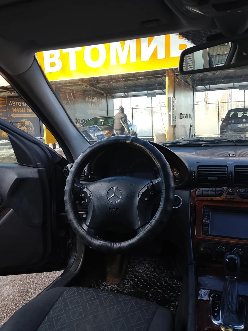 Mercedes-Benz C 200 KOMPRESOR, снимка 10 - Автомобили и джипове - 52947672