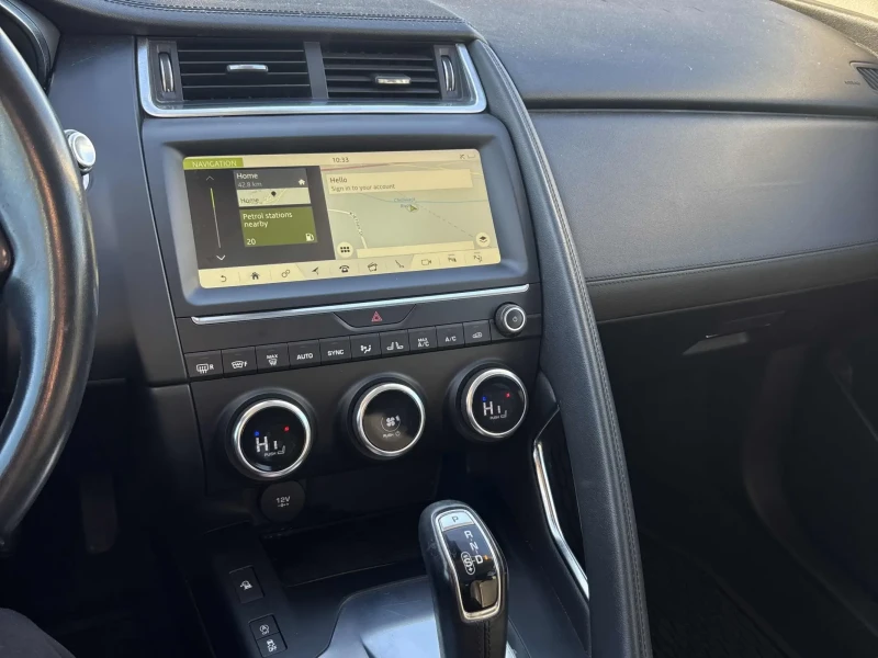 Jaguar E-pace SE AWD , снимка 9 - Автомобили и джипове - 53480252