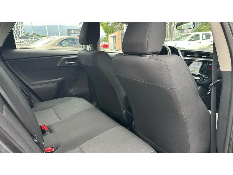 Toyota Auris 1.3P COMFORT - изображение 7