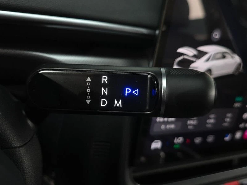 Hyundai Grandeur * 3.5LPG* 2WD* PREMIUM* ЦЕНАДОБГ* , снимка 9 - Автомобили и джипове - 55595552