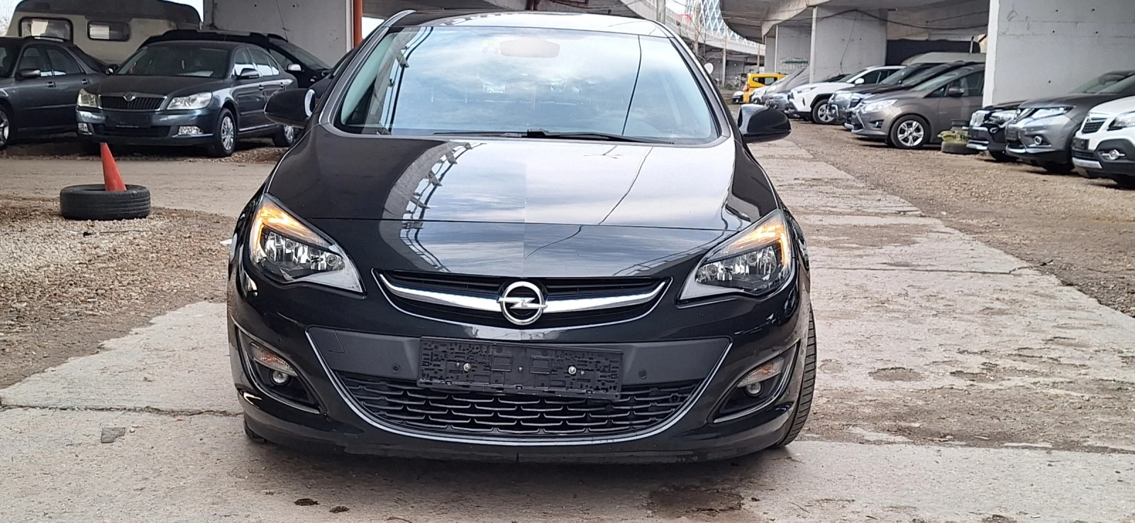 Opel Astra 1.4 turbo Navi Facelift Кожа Swiss Edition - изображение 2