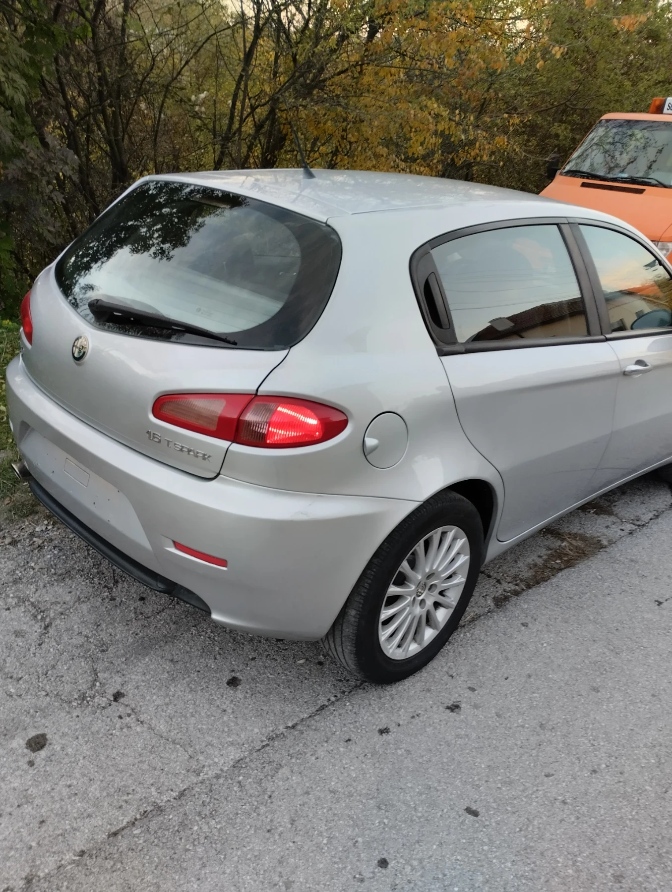 Alfa Romeo 147 1.6.бензин.фейс - изображение 4