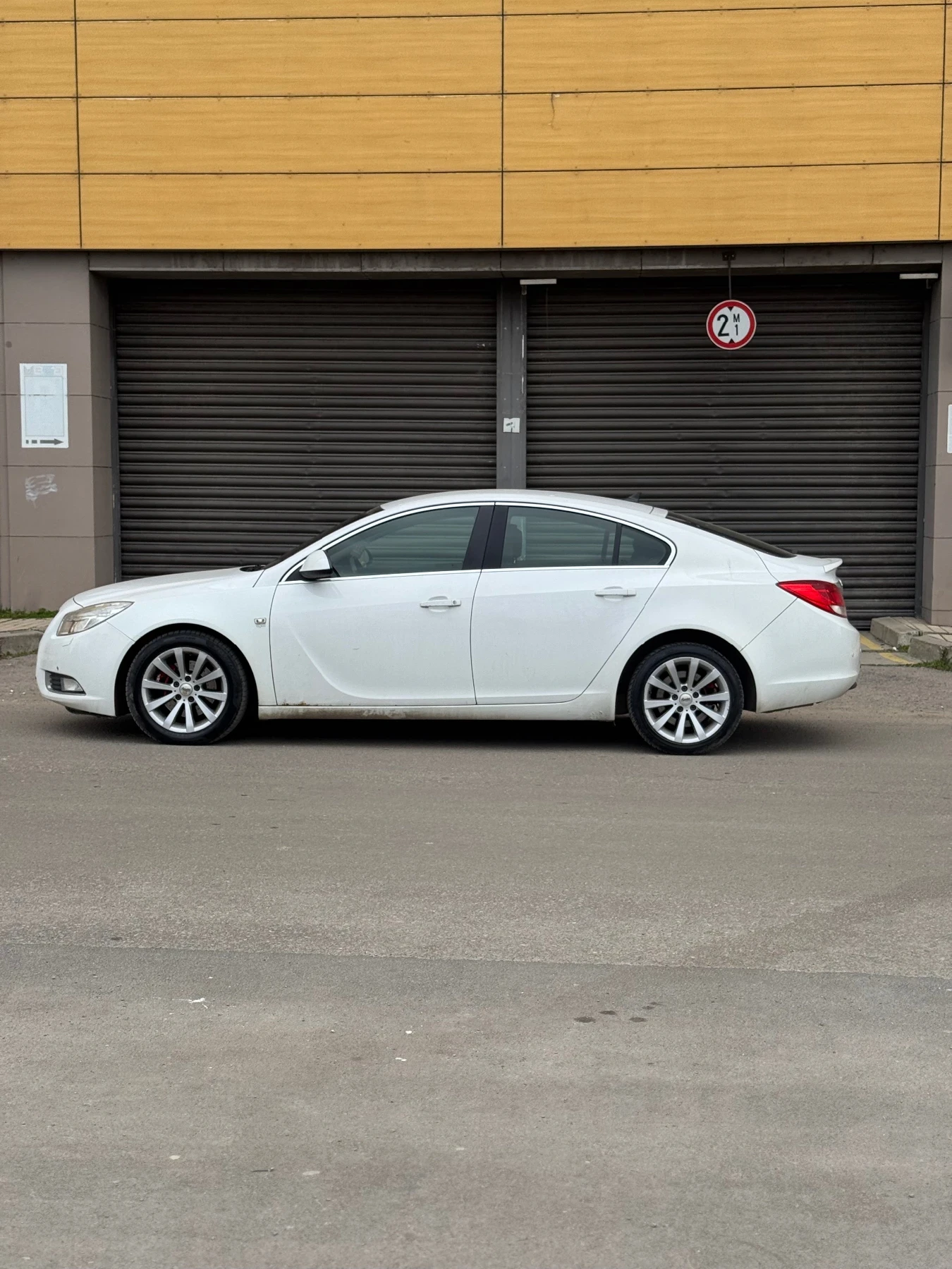 Opel Insignia 2.0 CDTI, снимка 7 - Автомобили и джипове - 50014643