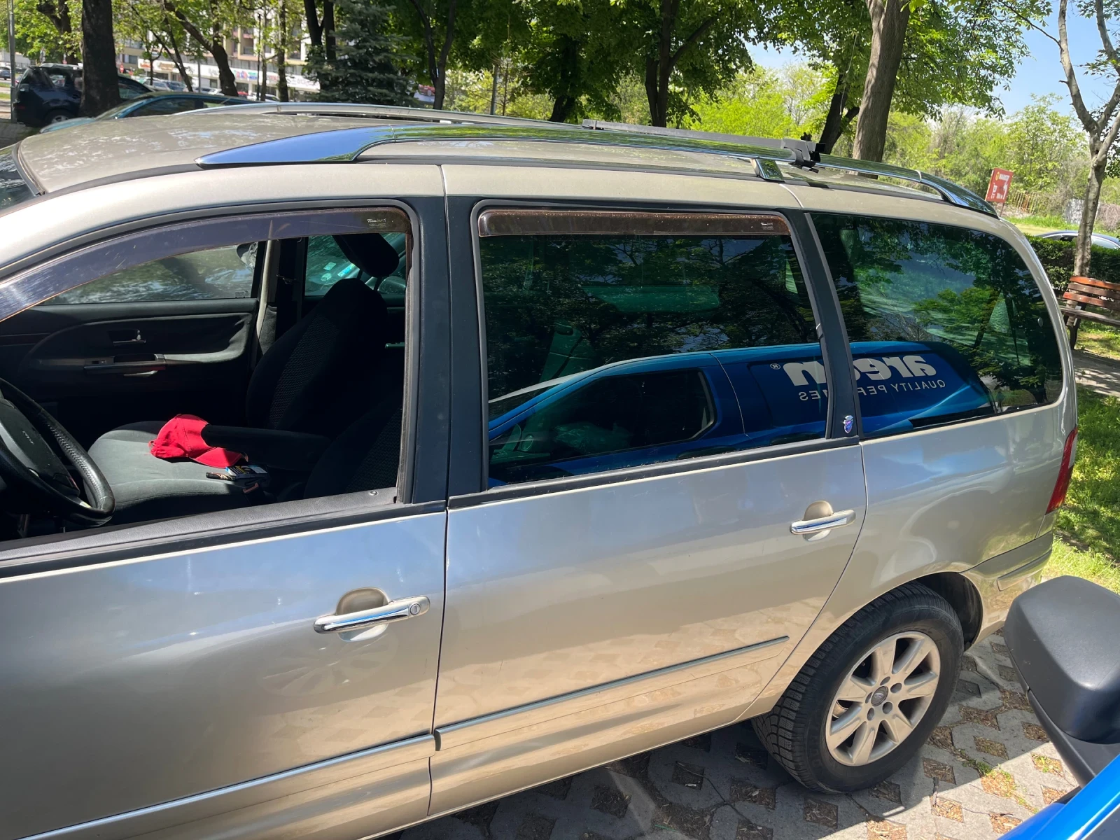 Ford Galaxy  - изображение 10