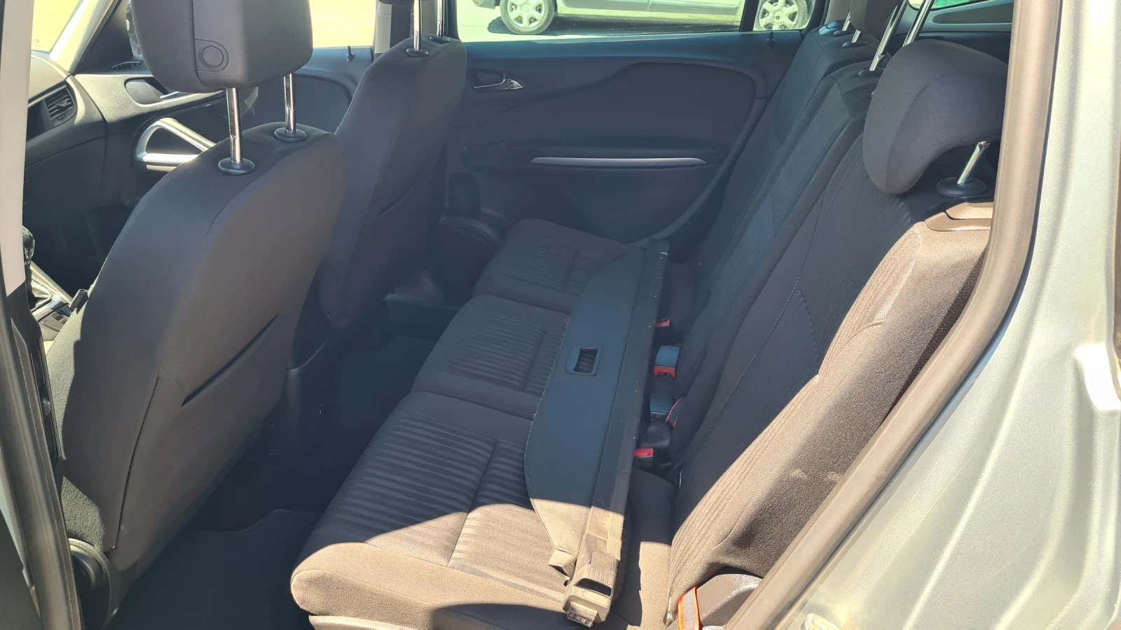 Opel Zafira 1.4т ГАЗ - изображение 6