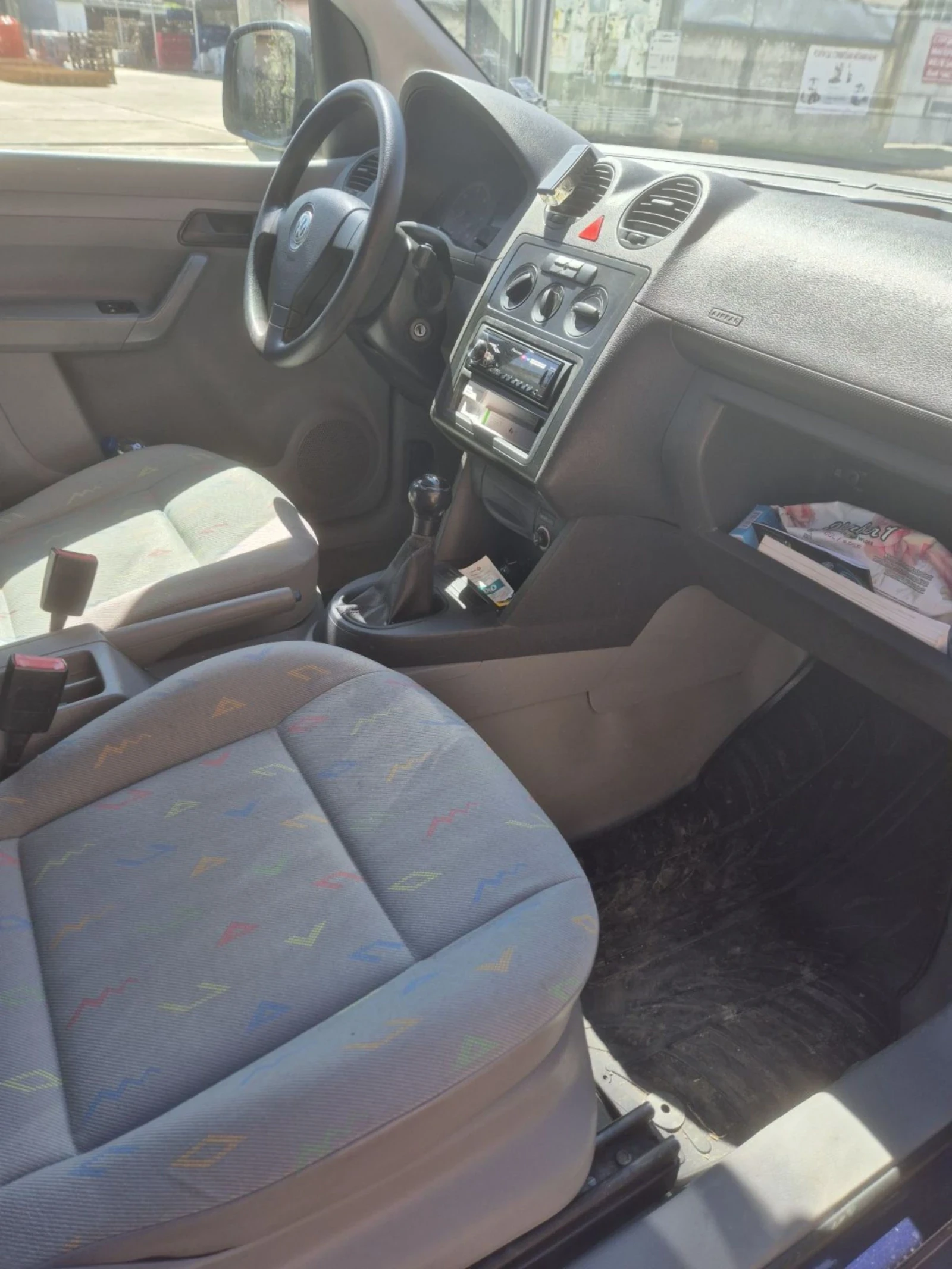 VW Caddy 1.9  - изображение 4