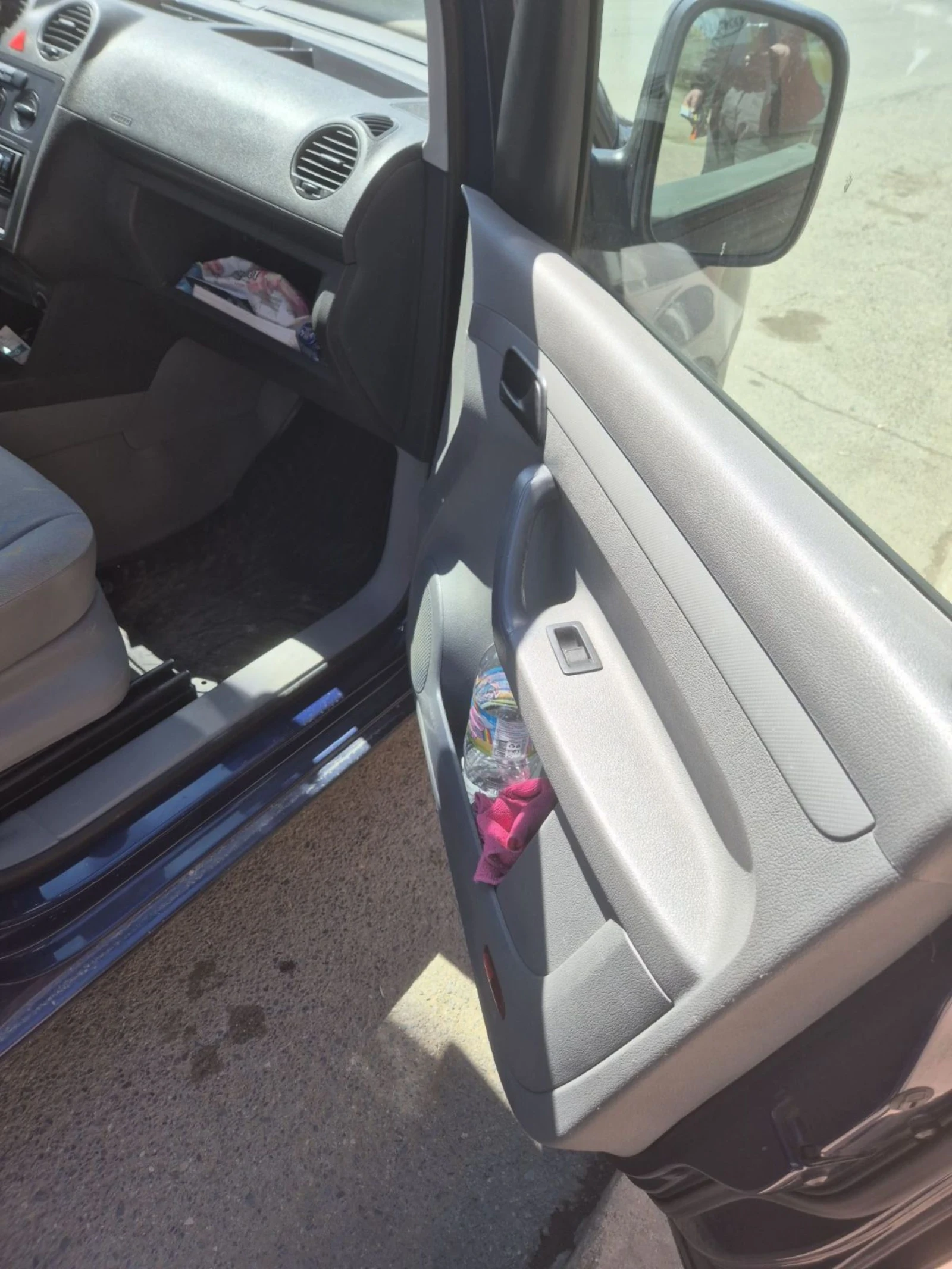 VW Caddy 1.9  - изображение 3