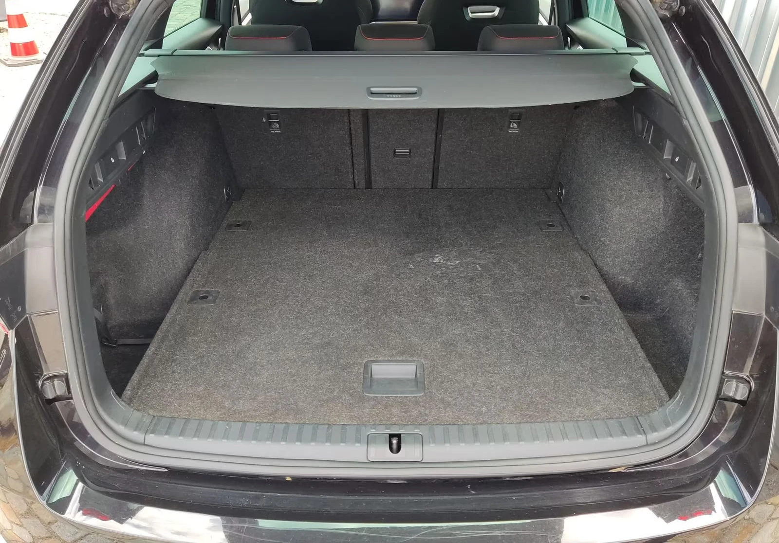 Skoda Octavia 2.0TSI/RS/245HP/DIGITAL/AMBI/CARPLAY/KEYLESS/590f - изображение 5
