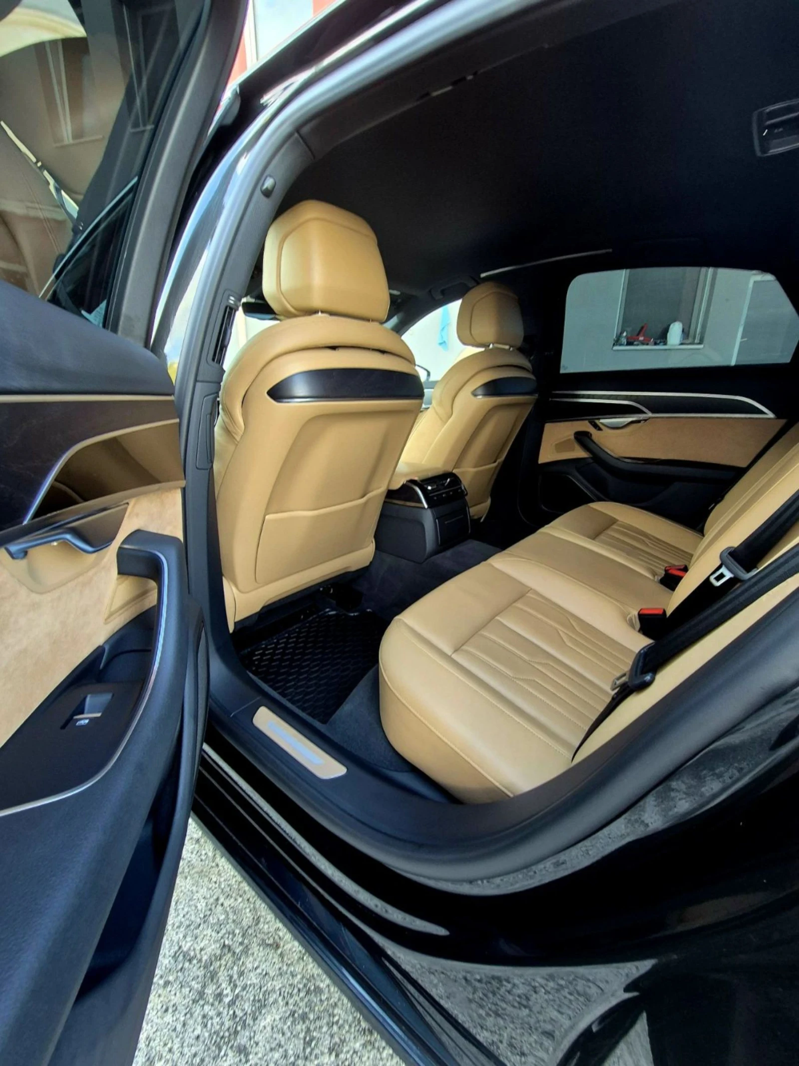 Audi A8  - изображение 6