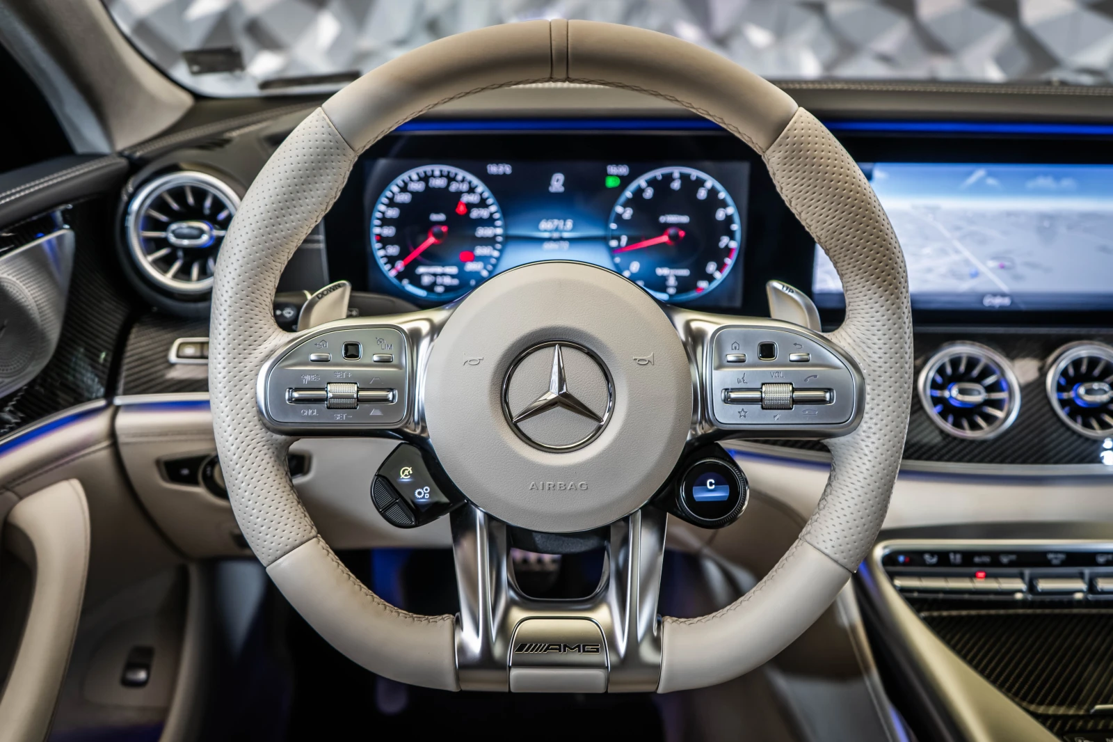 Mercedes-Benz AMG GT 63s 4M+ Carbon* Burmester*  - изображение 10