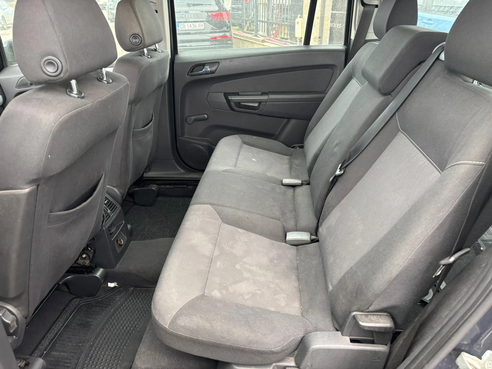 Opel Zafira / 1.9D / 120 HP / 6+ 1 / - изображение 10