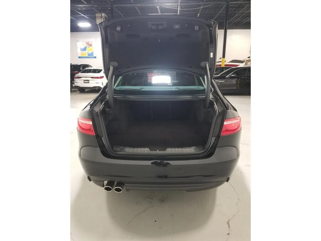 Jaguar Xf * 20d Prestige NAVIGATION| LEATHER| PANOROOF * CAR - изображение 9