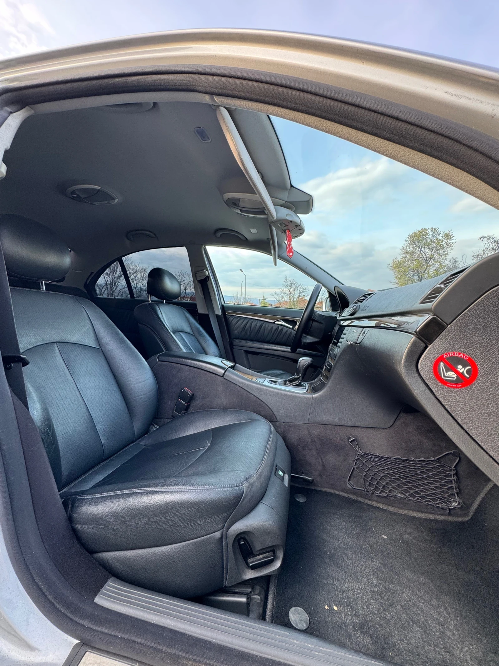 Mercedes-Benz E 280, снимка 3 - Автомобили и джипове - 53928681