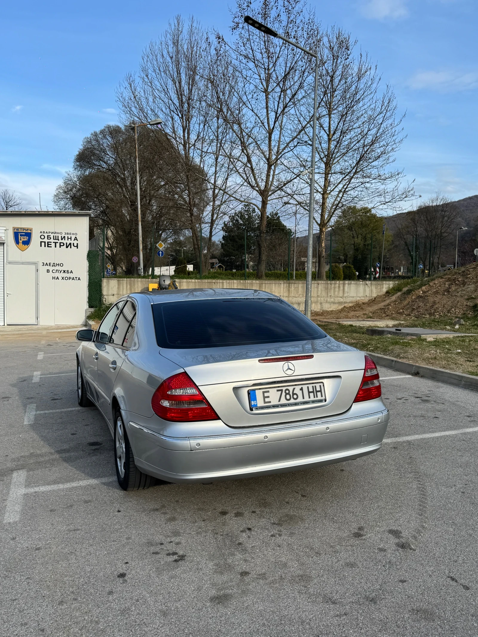 Mercedes-Benz E 280, снимка 12 - Автомобили и джипове - 53928681